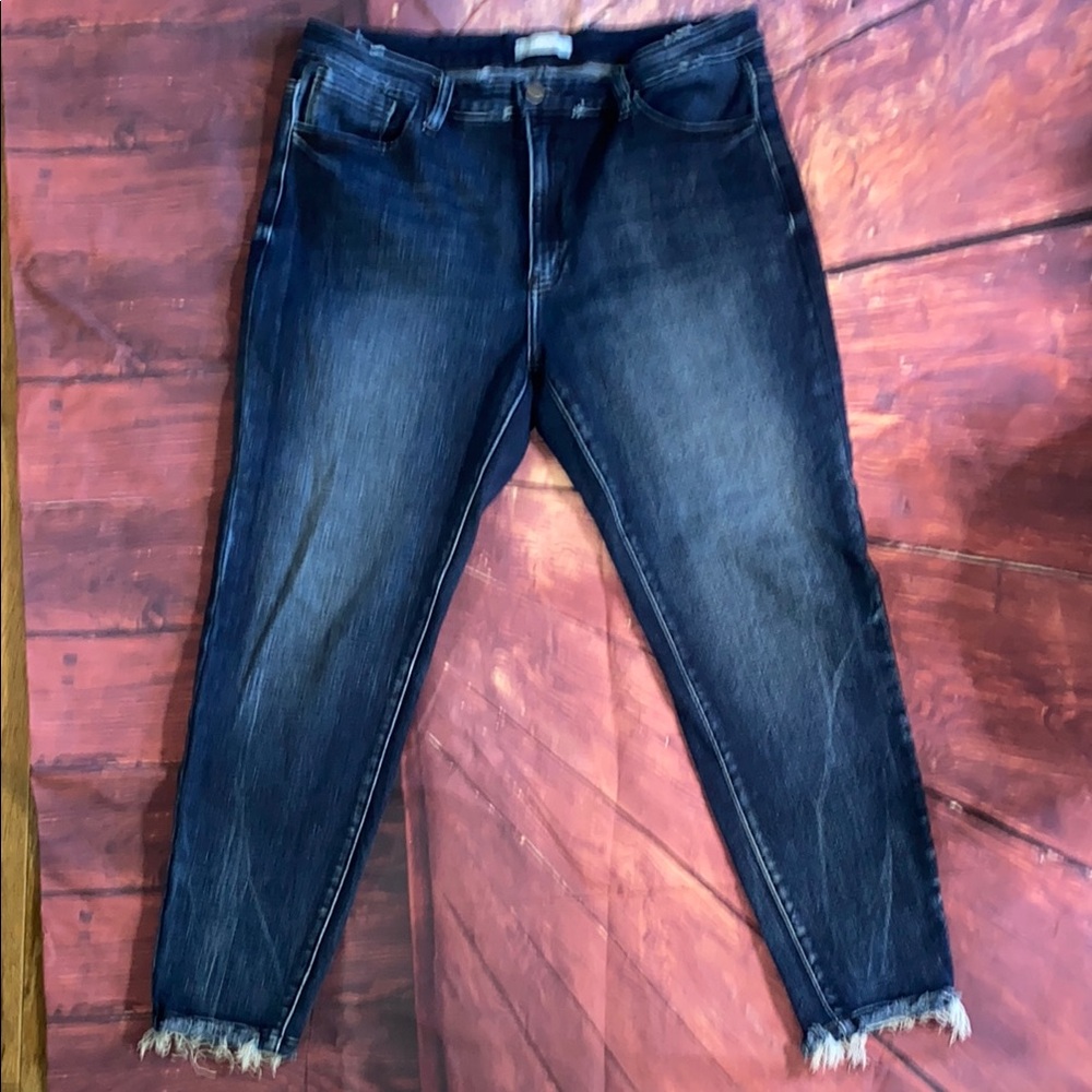 KanCan Blue Skinny Jeans with Distressed Hem like new